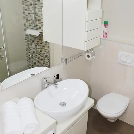 Entire Unit Lima *free Parking Space * Zadar