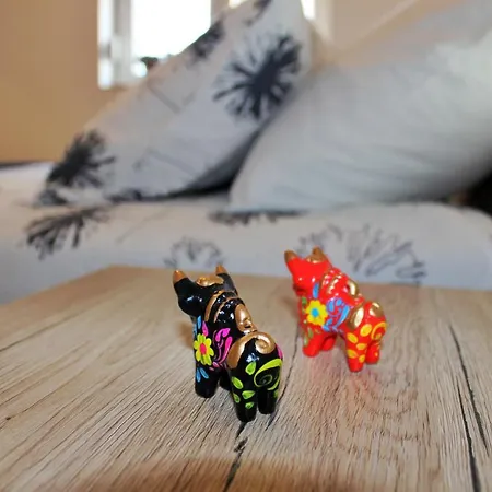 Entire Unit Lima *free Parking Space *